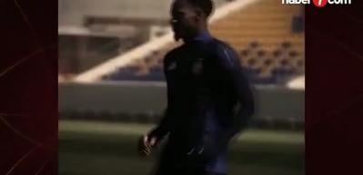 Fenerbahçe'de Jhon Duran sahalara dönüyor