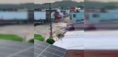 Meksika'da sel felaketi: 27 ölü