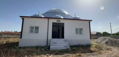 Miras bırakacağı araziyi satıp parasıyla cami yaptırdı