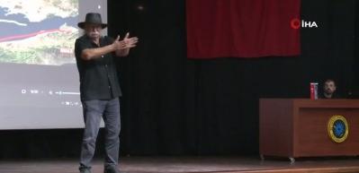 Prof. Dr.Şener &Uuml;ş&uuml;mezsoy Marmara depremi i&ccedil;in "7.8'lik deprem i&ccedil;in 400 km gerekir, Marmara Denizi ise 150 km" 