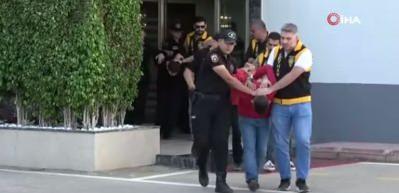 Adana’da 50 milyon liralık haraç çetesi çökertildi: İş yeri, ev ve muhtarlığı kurşunladılar