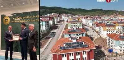 Bakan Murat Kurum'a Osmaniye'de fahri hemşehrilik beratı verildi