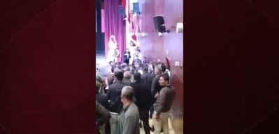 CHP Malatya il kongresi karıştı… Yumruklar havada uçuştu