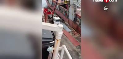 Tuzla'da tersaneler bölgesinde gemi yan yattı 1 işçi öldü