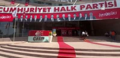 CHP, şaibeli kurultay davasında erteleme umut ediyor