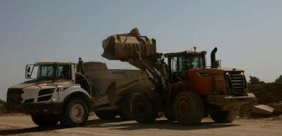 İsrail'in son kalleşliği görüntülendi! Onlarca kamyon dolu girip boş çıkıyor