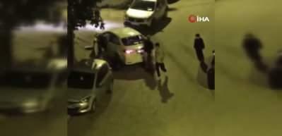 Sancaktepe'de 3 kişinin &ouml;ld&uuml;ğ&uuml; silahlı kavganın g&ouml;r&uuml;nt&uuml;leri ortaya &ccedil;ıktı