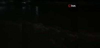 Arnavutk&ouml;y&rsquo;de deprem &ouml;ncesinde deniz &ccedil;ekildi