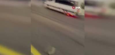 Aydınlatma direğine çarpan motosikletteki iki arkadaş hayatını kaybetti