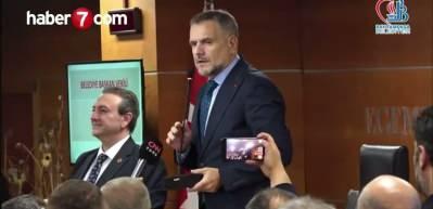 Bayrampaşa Belediye Başkan Vekilliğine seçilen AK Parti'li Akın göreve başladı