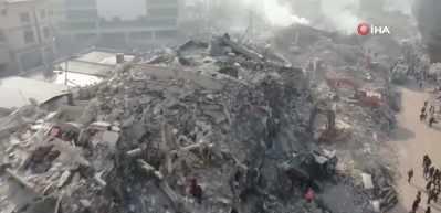 Depremin simgesi Ebrar Sitesi k&uuml;llerinden doğdu