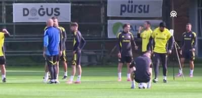 Tedesco ilk derbisine çıkıyor: Fenerbahçe, yabancı teknik direktör şanssızlığını kırmak istiyor