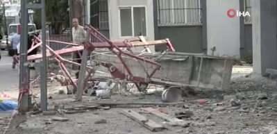 Adana'da demir iskele zemine çakıldı: 1 ölü, 1 yaralı