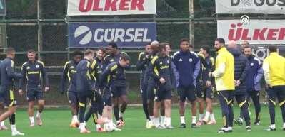  Fenerbahçe'nin UEFA Avrupa Ligi' kamp kadrosu belli oldu