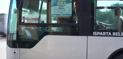 Isparta’da çocukluk hayalini gerçekleştiren kadın: “Artık kendimi şoför olarak tanımlıyorum”