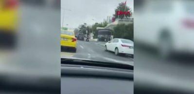 İstanbul trafiğinde olay üstüne olay! Kimi kaynak yaptı kimi yumrukla saldırdı