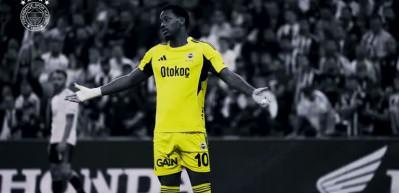 Jhon Duran derbi primini Fenerbahçe Akademisi'ne bağışladı