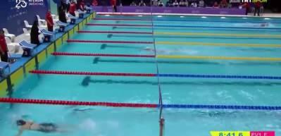 Milli yüzücümüz Selinnur Sade, 800m serbest altın madalya kazandı