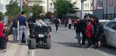 Motosikletine abartılı egzoz takan ehliyetsiz çocuk sürücüye ceza yağdı