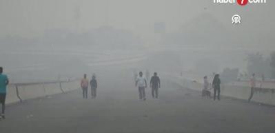 Pakistan'da hava kirliliği  "Tehlikeli" boyuta çıktı!