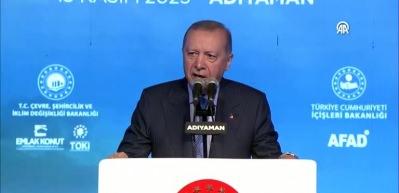 Cumhurbaşkanı Erdoğan: "Biz yaraları sarmanın derdindeyiz"