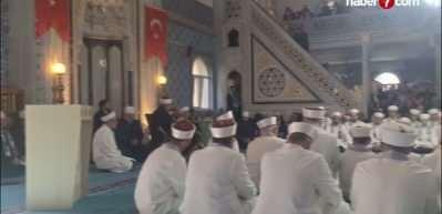 Dualar ve gözyaşlarıyla Kartal'da 54 hafız için icazet töreni