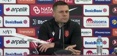 Bulgaristan teknik direktöründen şehitler için başsağlığı mesajı: “Acınızı paylaşıyoruz”