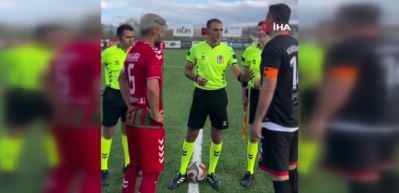  Hakemin nezaketi maçı gölgede bıraktı