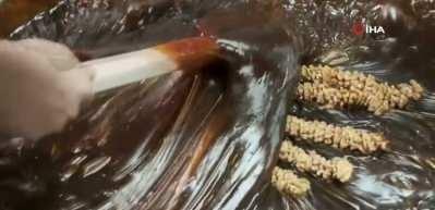 Havalar soğudu, cevizli pekmezli sucuk satışları arttı