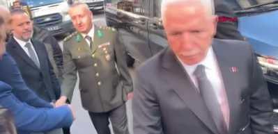 İstanbul Valisi, Hırvatistan’daki uçak kazasında şehit olan pilotun ailesine taziye ziyaretinde bulundu