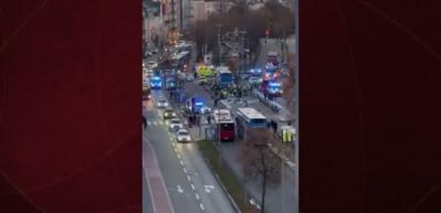 İsveç'te 2 katlı otobüs durağa daldı: 3 ölü, 3 yaralı