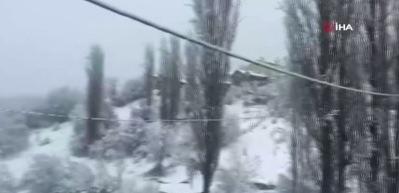 Sivas'a lapa lapa kar yağdı