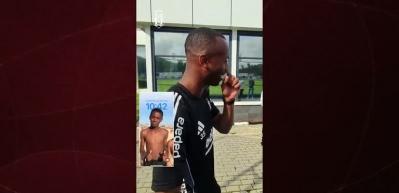 Beşiktaşlı futbolculara çocukluk halleri gösterildi