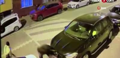  Esenyurt'ta sokaktaki 2 kişiye silahlı saldırı