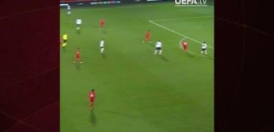 Fenerbahçe, Real Betis'in Amrabat için yaptığı teklife sıcak bakıyor