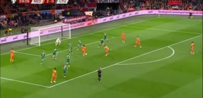 Hollanda Litvanya'yı yenerek Dünya Kupası'na katılım hakkı kazandı