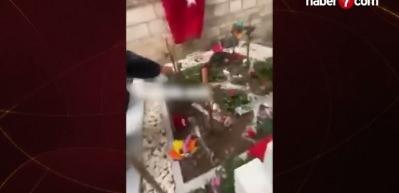 İkbal Uzuner'in mezarı başında skandal görüntüler