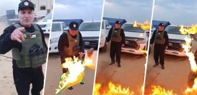 Beceriksiz işbirlikçi! Hamas’ı tehdit edip flama yakarken kendi militanını tutuşturdu