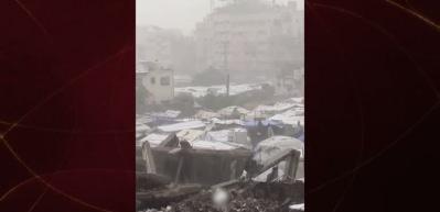 Gazze’de sağanak yağışlar sonucu çadırlarda su baskını yaşandı