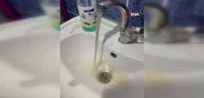 İstanbul'da musluklardan kirli su akmasına vatandaşlardan tepki