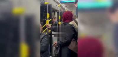 İstanbul'da skandal olay: Otobüste yolcuların içinde tuvaletini yaptı!