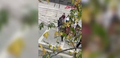 Kağıthane’de feci anlar! Ağabey kız kardeşini rahatsız eden 2 kişiyi bıçakladı!