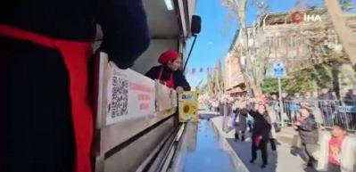 Kurtuluş gününde 'yağ' için büyük izdiham