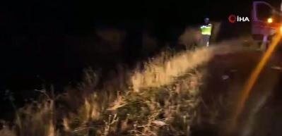 Madenci servisi uçuruma yuvarlandı: 15 yaralı