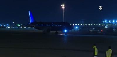 Papa Leo'nun uçağında Türkiye detay