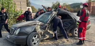 Park halindeki araca çarptı: Sürücü öldü