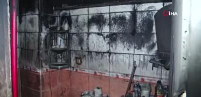 Psikolojik sorunları olduğu iddia edilen kişi evini ateşe verdi, balkona çıkıp izledi