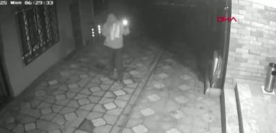 Dürümcüye sinirlendi evine kurşun yağdırdı!