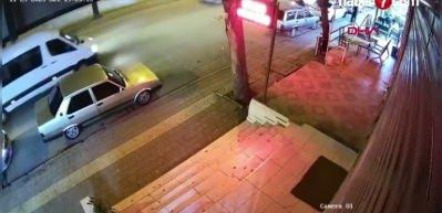 Adana’da motokuryeyi yüzünden, bacağından ve kalçasından bıçakla yaraladılar