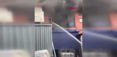 Başakşehir'de plastik imalathanesinde yangın